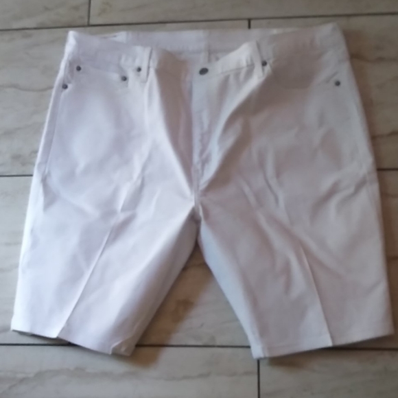 Levi's shorts - Picture 4 of 5